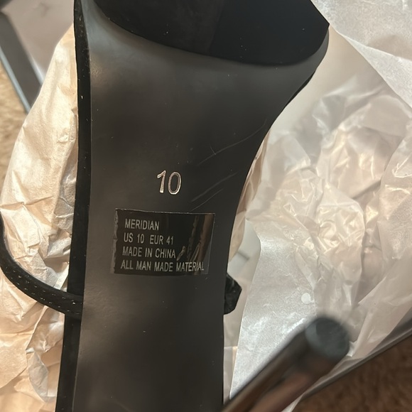 ▪️ JUST FAB ▪️ New in Box Black Meridian Stiletto Pumps - Picture 5 of 7